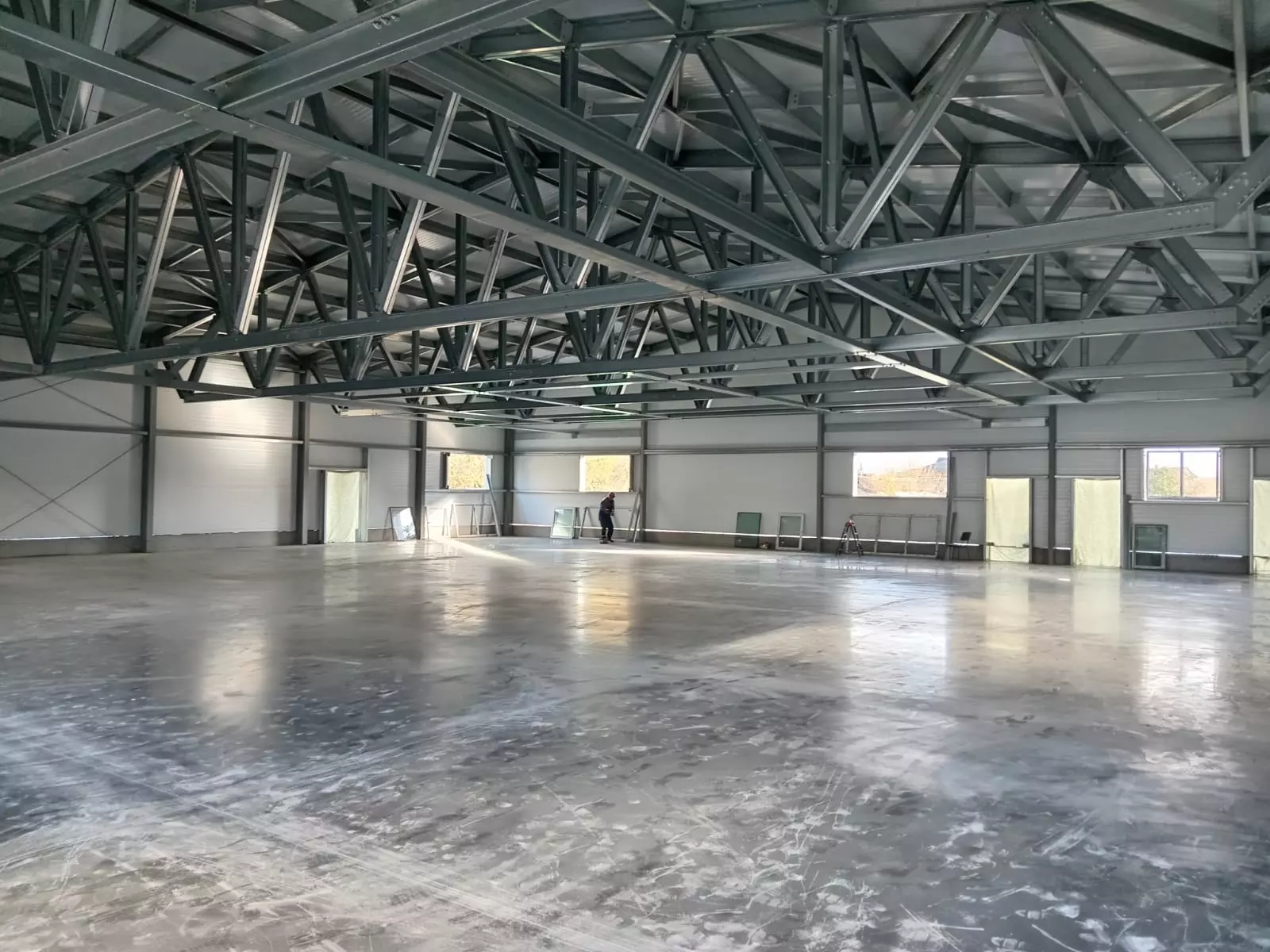 185. Pre-engineered garment factory 24W x 27L x 3.5H in Bogorodsk, Russia