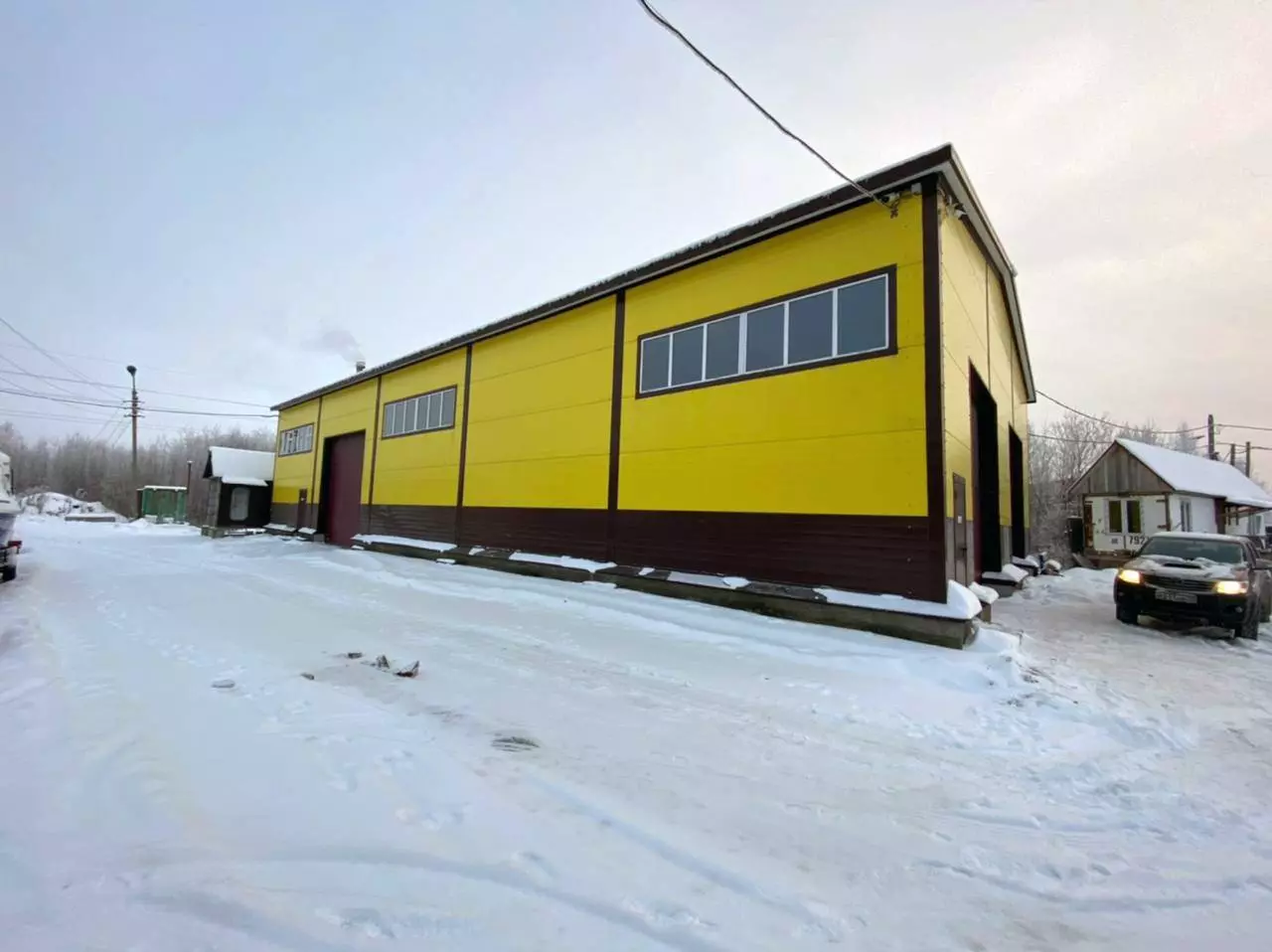 179. Prefabricated auto repair shop 16W x 36D x 6H in Arkhangelsk, Russia