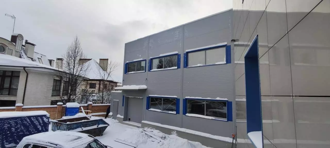 170. Prefabricated two-story workshop / office 10W x 14L x 6H in Krasnogorsk, Russia