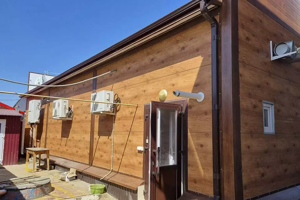 PK VESTA announces the beginning of the assembly of prefabricated steel cafe 8 x 15 x 5.4 made out of LSFF with an unusual design in Elista, Russia