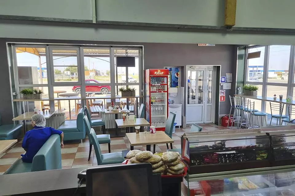 PK VESTA announces the beginning of the assembly of prefabricated steel cafe 8 x 15 x 5.4 made out of LSFF with an unusual design in Elista, Russia