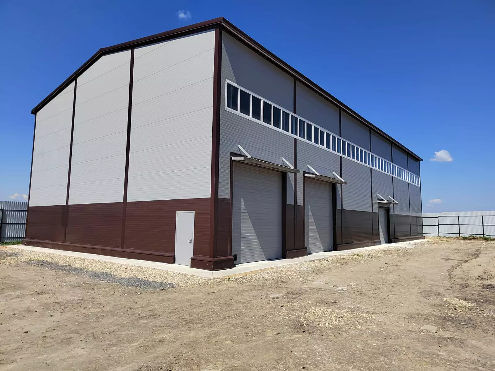 The PK Vesta plant announces an order for a pre-fabricated workshop / warehouse 18W x 36L x 8H with a crane beam 3.2t for the manufacture of technical gases in Pavlovsky Posad, Russia