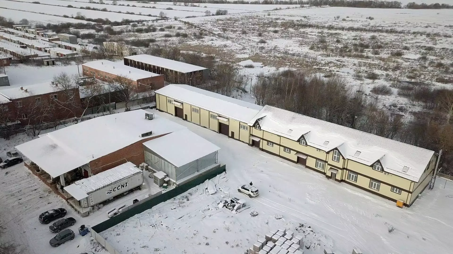 PK Vesta plant announces the order of a pre-fabricated warehouse / shop 13.3 х 42 х 6 for the production of wallpaper in Tula, Russia
