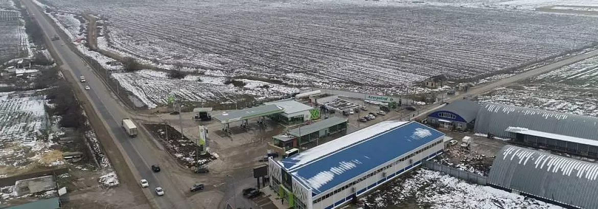 98. Prefabricated local super market  24 x 63 x 6.4 in Dagestanskie Ogni, Russia