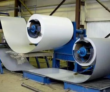 Metal reel for sandwich panels